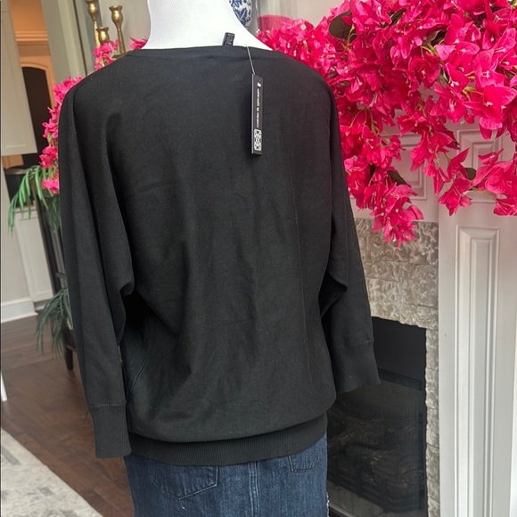 Cable & Gauge Black Sheer Panel Sweater Top - Large - Picture 4 of 4